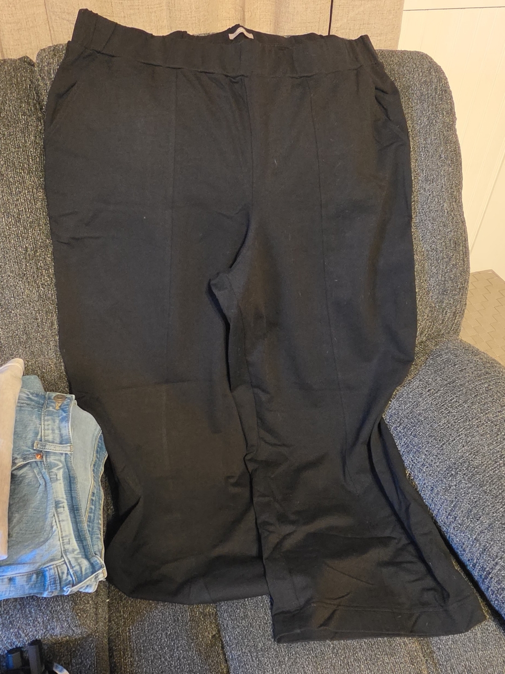 Maurices Black Wide Leg Pull-On Pants